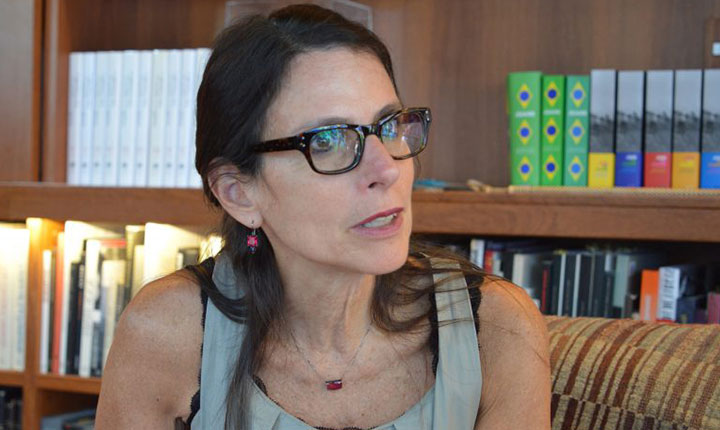Bolsonaro quer ser retratado como D. Pedro, diz Lilia Schwarcz