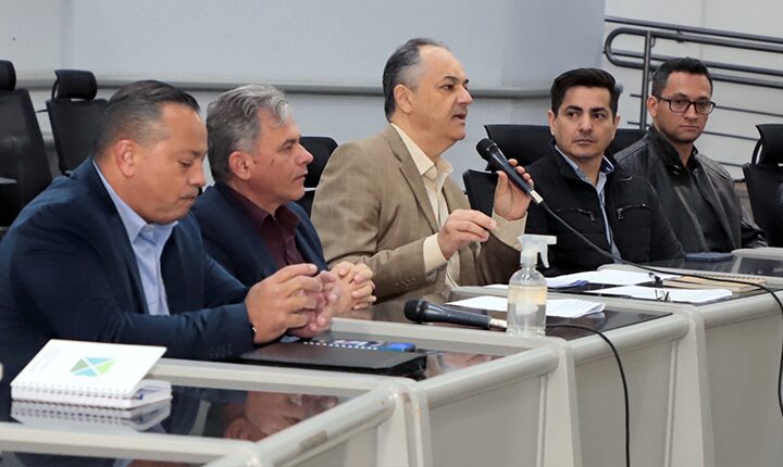 Prof. André Luis realiza audiência pública para propostas de flexibilização de horários para melhorar trânsito