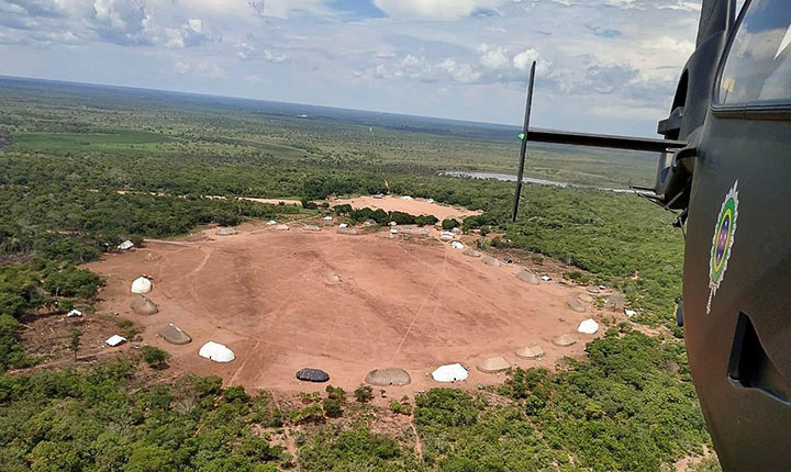 Planilha revela loteamento político para quem é ‘a favor do governo’ nas terras indígenas