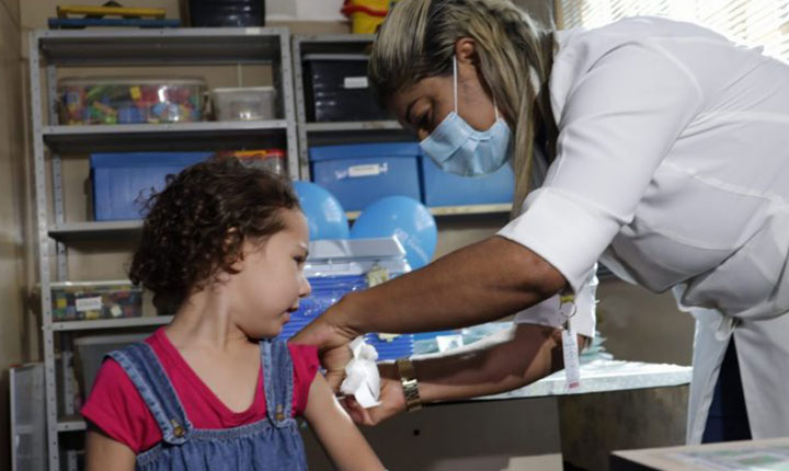 Feriado terá plantão de vacinação em três unidades de saúde