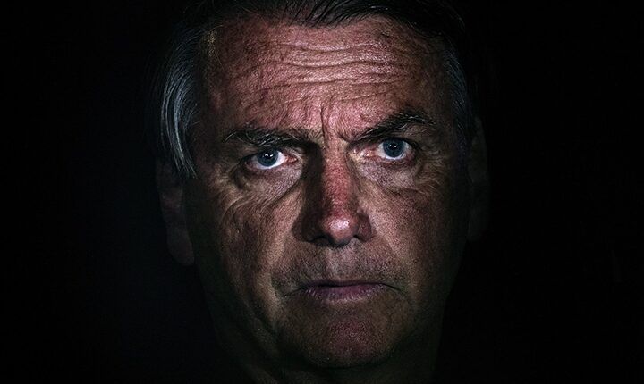 Bolsonaro se preocupa mais com o próprio futuro do que com golpismo