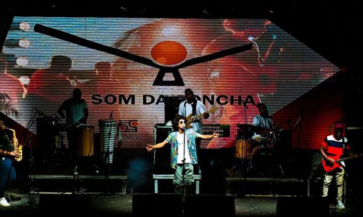 Som da Concha de domingo tem Caio Mendes e o multi-instrumentista Alex Cavalheri