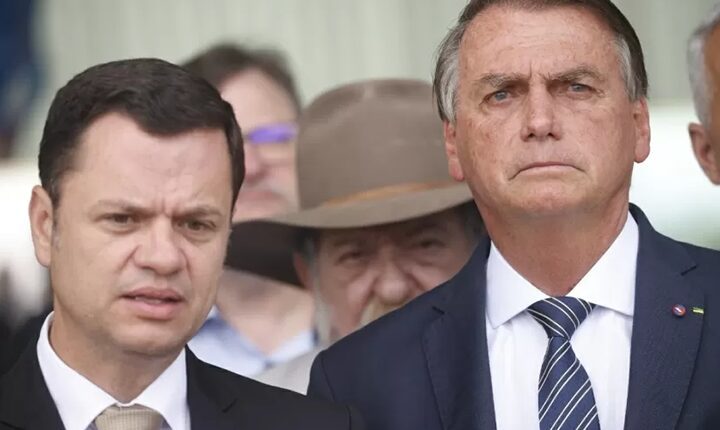 Torres guardou de lembrança prova de que governo Bolsonaro planejou golpe