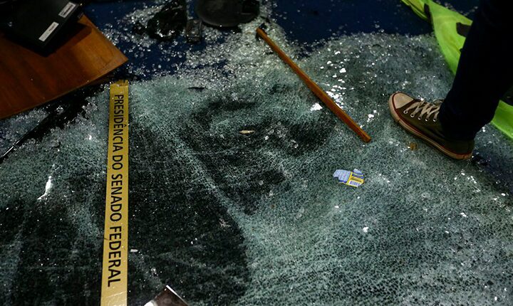 PGR denuncia 39 bolsonaristas por invasão ao Senado