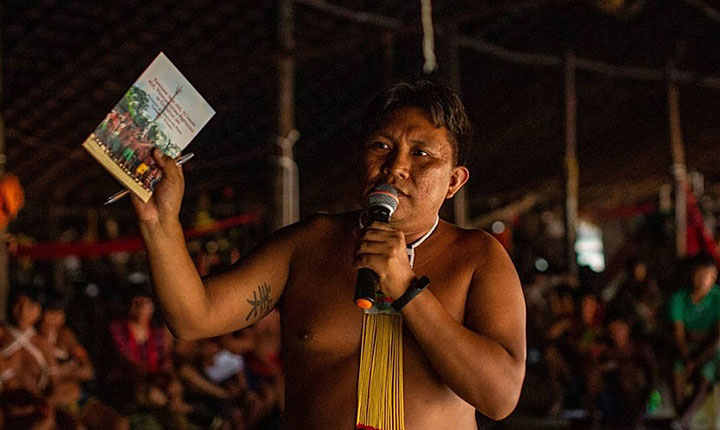 ‘Parem de mentir!’: líder Yanomami, Dário Kopenawa critica militares e rebate bolsonaristas