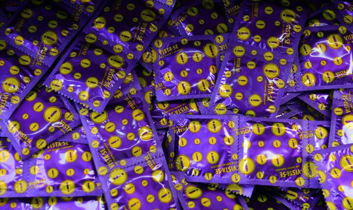 Saúde realiza campanha ‘Desenrola, veste e se joga no Bloquinho’ de prevenção às ISTs no Carnaval