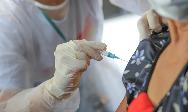 Campo Grande tem plantão de vacinação contra Covid-19
