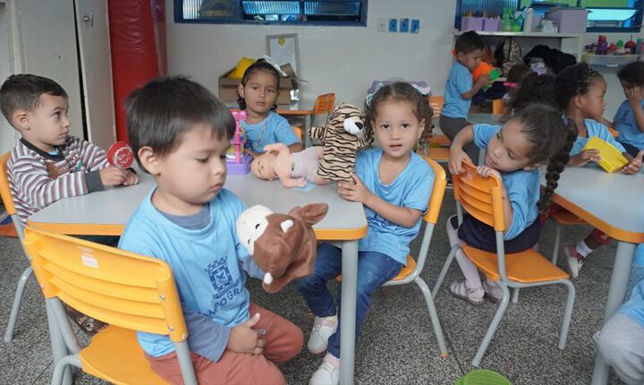 Prefeitura entrega primeira da série de reformas em escolas da Reme