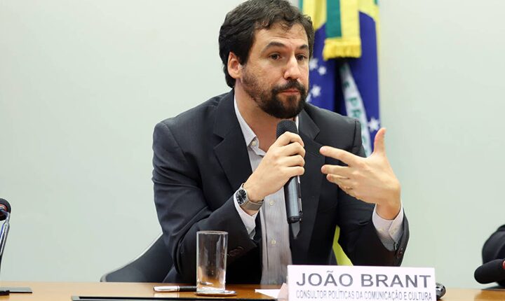 Brasil quer liderar esforço global no combate às fake news, diz secretário