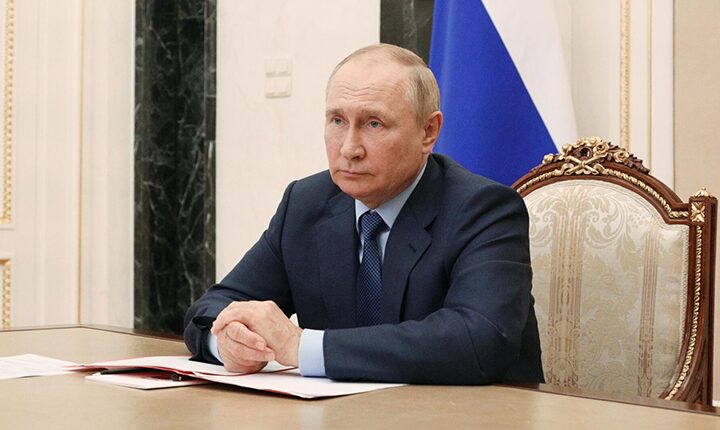 Haia pede prisão de Putin por crimes na Ucrânia