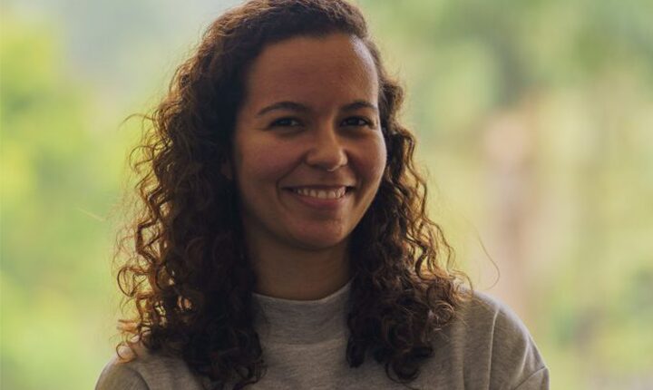 Discurso de ódio ultrapassa limite da democracia, afirma Nina Santos
