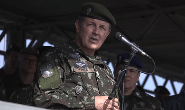 Exército decide acabar com mensagem de aniversário do golpe militar