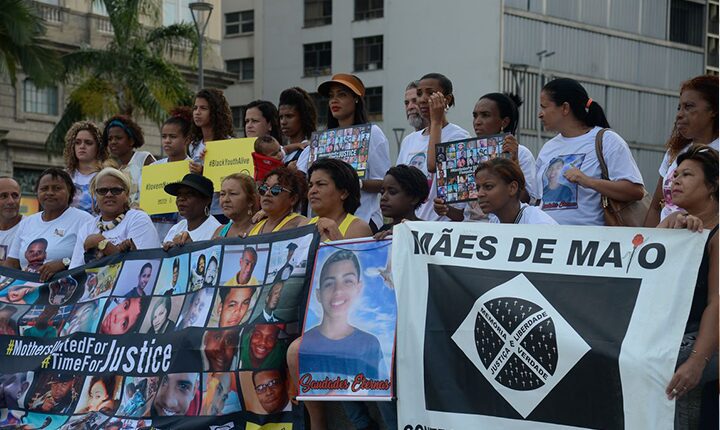 Mortes de negros pela polícia brasileira aumentam: de brancos caem, diz ONU