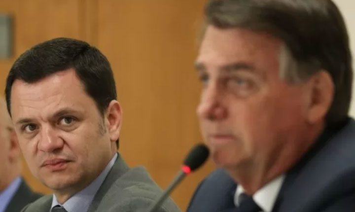 Bolsonaro é alvo de nova denúncia sobre farra com cartão corporativo antes de depoimento na PF