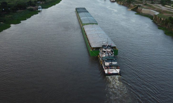 Transporte pela hidrovia cresce 80% e Porto Murtinho deve exportar até 1,2 milhão de toneladas neste ano