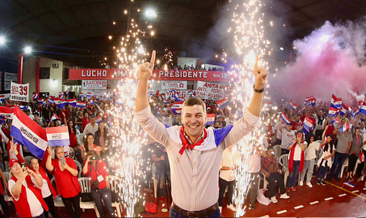 Santiago Peña vence as eleições e mantém hegemonia do Partido Colorado no Paraguai