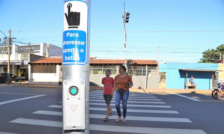 Prefeitura amplia e qualifica malha semafórica de Campo Grande