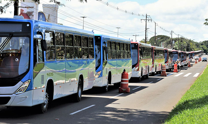 Prefeitura anuncia 71 novos ônibus para renovação de frota