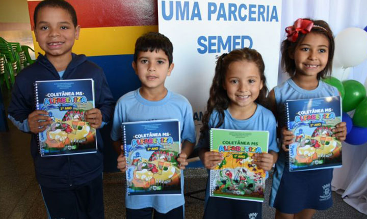 Livros do MS Alfabetiza são entregues para quase 23 mil alunos da REME