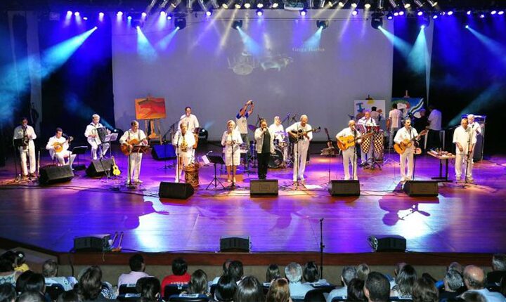 Grupo Acaba realiza show gratuito na Concha Acústica Helena Meirelles