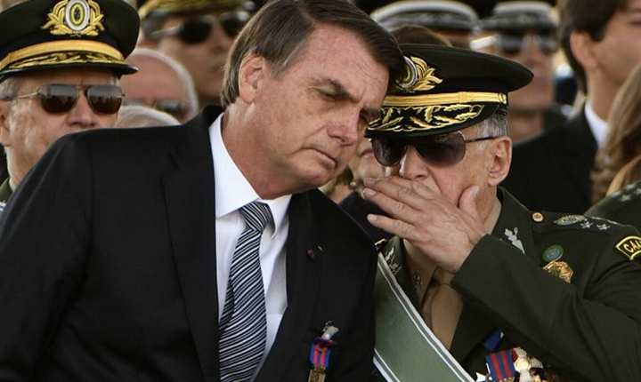 Militares se afastam de Bolsonaro e não devem pressionar contra possível prisão