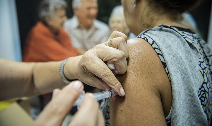 Saiba onde se vacinar neste feriadão