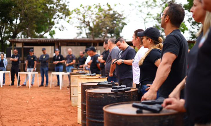 Governo de MS investe R$ 5,8 milhões e substitui armas de todos os policiais civis da ativa