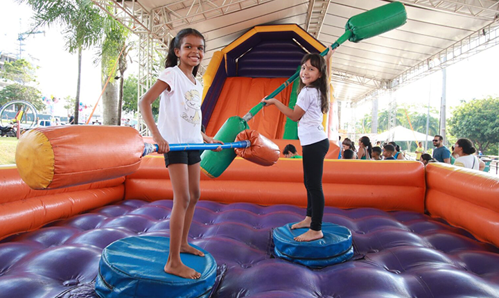 Milhares de famílias se preparam para um feriadão divertido na Vila Morena em Campo Grande