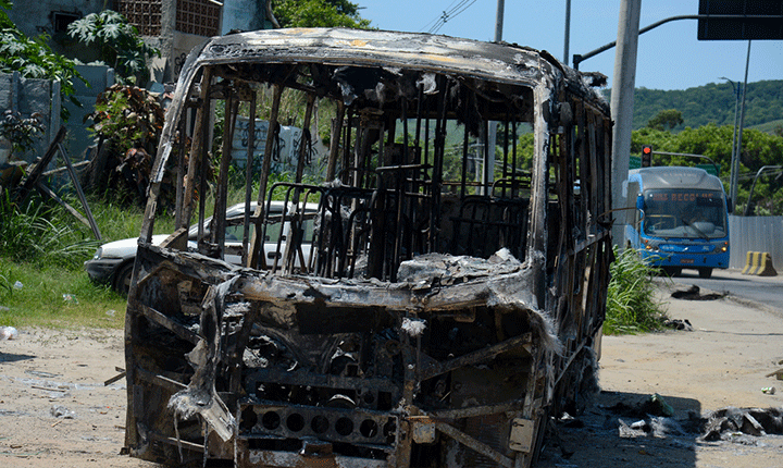 Ataques de milicianos são a ponta de um problema gigantesco no Rio de Janeiro