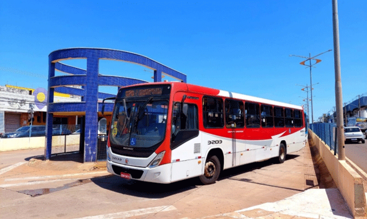 Usuários do transporte coletivo podem acompanhar linhas de ônibus em tempo real