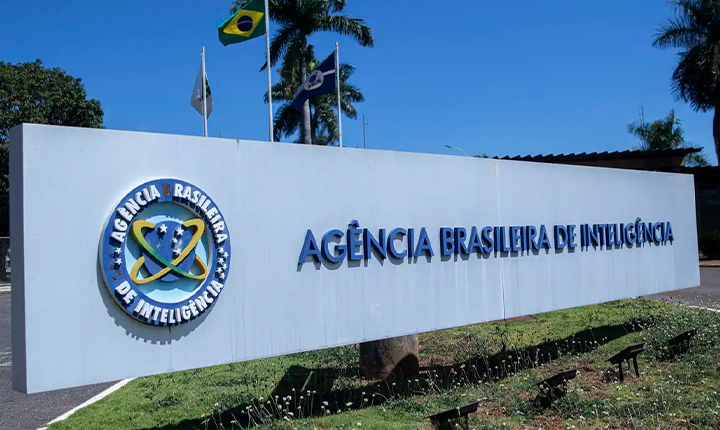 Lula demite diretor-adjunto da Abin: órgão é investigado por esquema de monitoramento ilegal