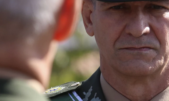Militares tentam aproveitar crise na Abin para criar órgão de segurança cibernética ligado ao GSI