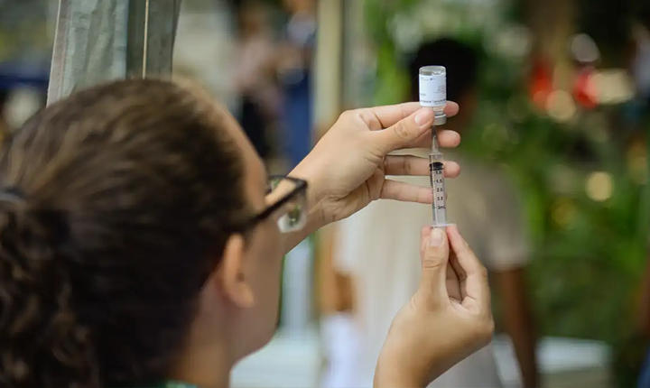 Com emergência declarada, Campo Grande amplia público alvo de vacina contra a gripe