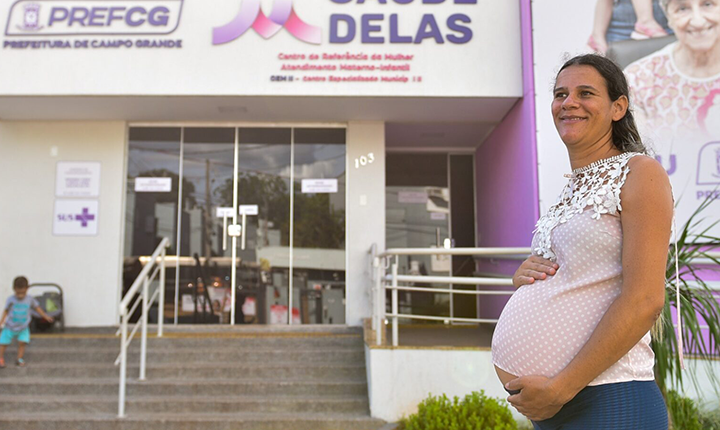 Centro de Referência da Mulher e Atendimento Materno-Infantil quase dobra número de atendimentos na rede