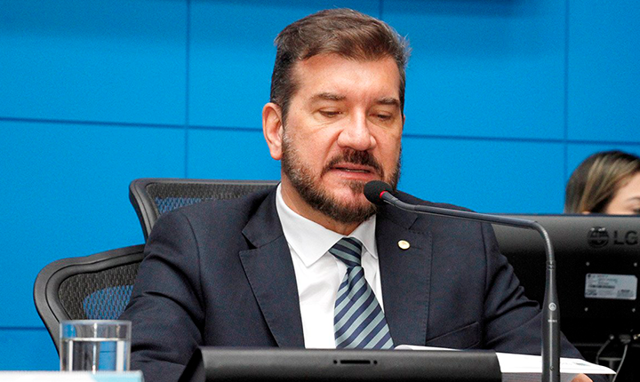 Pedro Kemp comemora desempenho positivo da economia brasileira