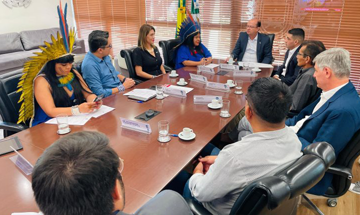 Governo do Estado e MPI assinam termo para garantia da cidadania dos povos indígenas