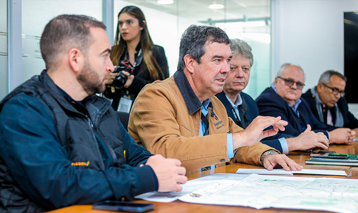 Na Bolívia, Riedel destaca projetos em logística e união para gerar oportunidades