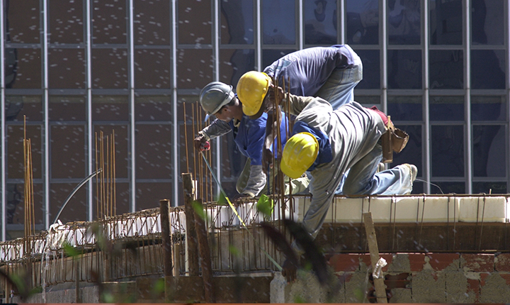 Escala 6×1: empregos com jornada excessiva causam mais acidentes de trabalho