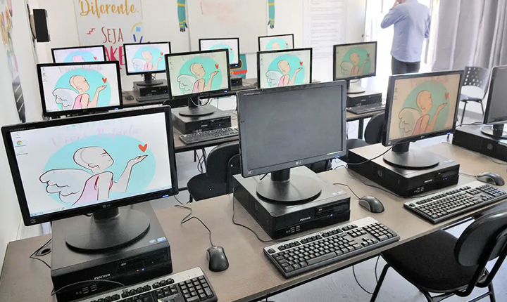 Empregos ligados à tecnologia cresceram 95% em 10 anos, diz pesquisa