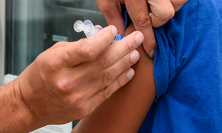 Adultos poderão se vacinar contra a dengue em Campo Grande