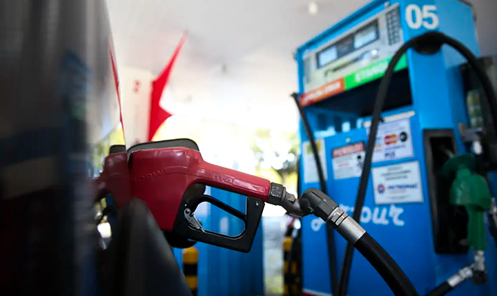 Gasolina, álcool e diesel ficam mais caros e pressionam a inflação