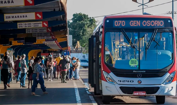 Campo Grande terá ônibus extras e horários especiais para foliões
