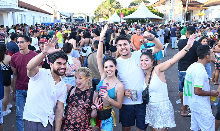 Carnaval de rua começa em 15 de fevereiro na capital