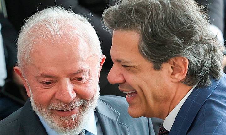 Lula assina isenção do IR para quem ganha até R$ 5 mil