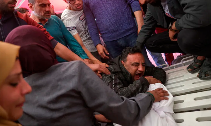 Israel intensifica massacre enquanto Meta censura críticas à guerra