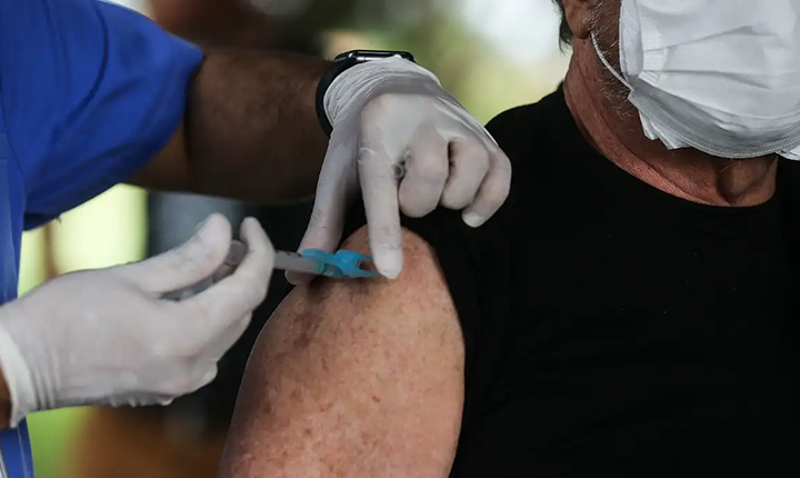 Vacina contra herpes-zóster reduz risco de demência em mulheres