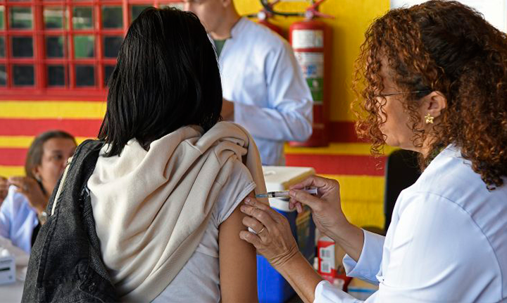 ‘Drive de Vacinação’ intensifica imunização contra Influenza em CG