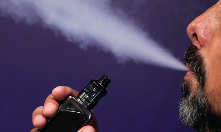Vape vira epidemia invisível que ameaça a saúde dos jovens