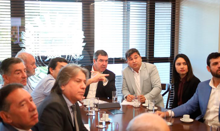 Anaurilândia, Paranhos e Glória de Dourados debatem demandas com o governo
