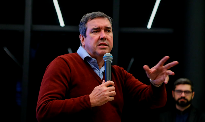 Qualificação: Riedel destaca parcerias com iniciativa privada